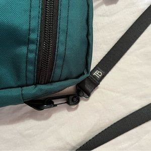 Tom Bihn Everyday Cublet. No defects. Used a couple times. EUC